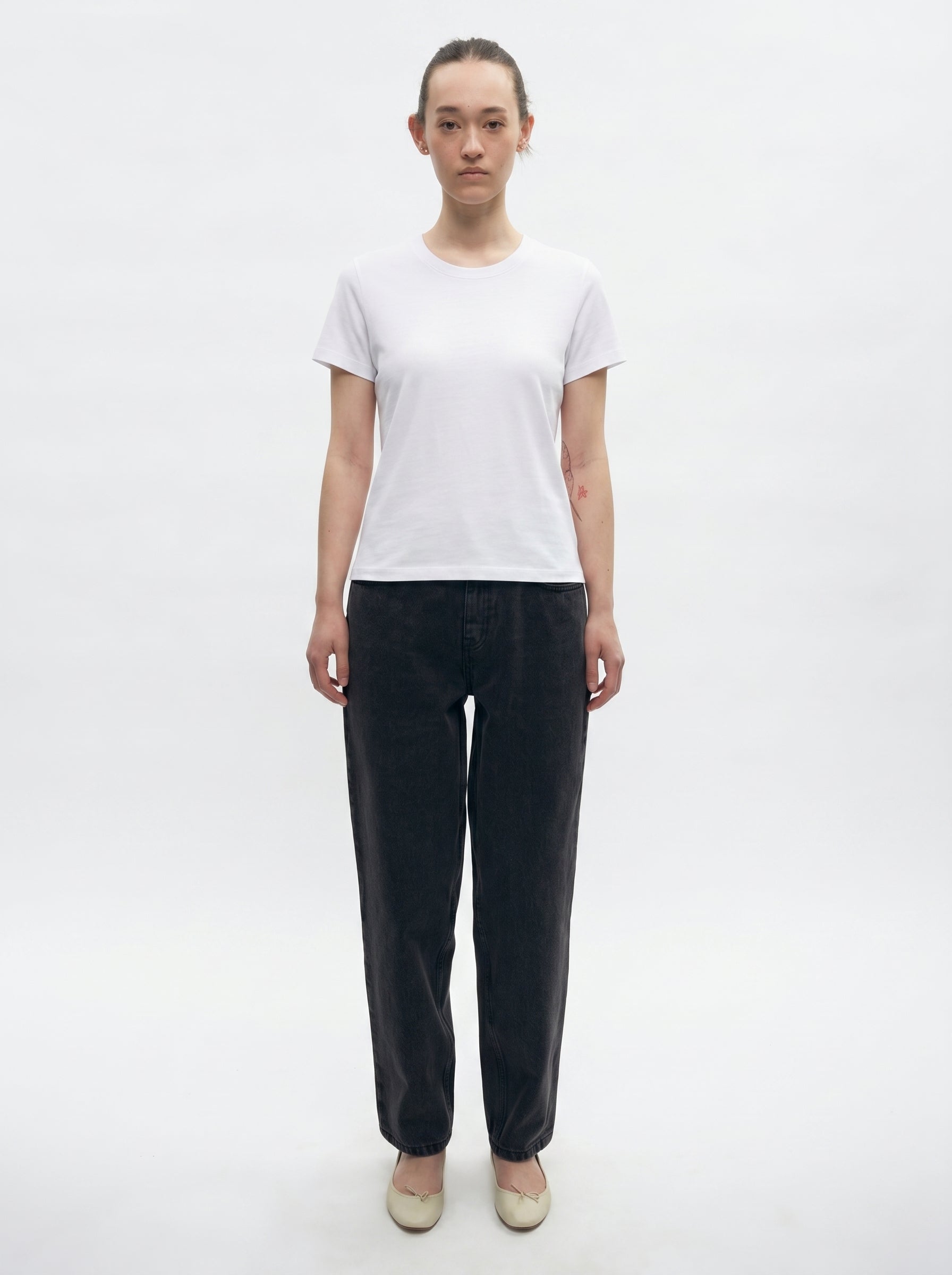 WOMEN'S REGULAR SHORT SLEEVE T-Shirt _ 140gsm / 4.13oz