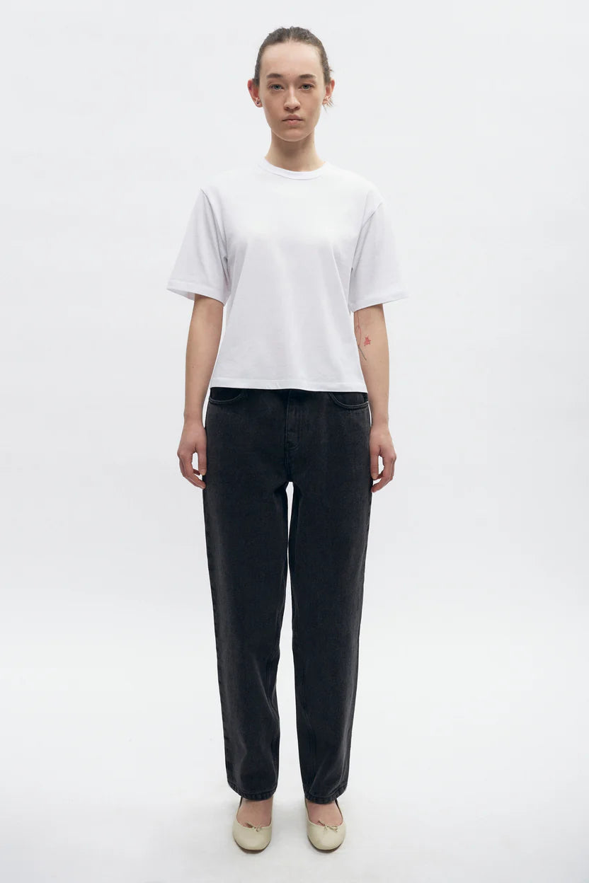 WOMEN'S REGULAR SHORT SLEEVE T-Shirt _ 140gsm / 4.13oz